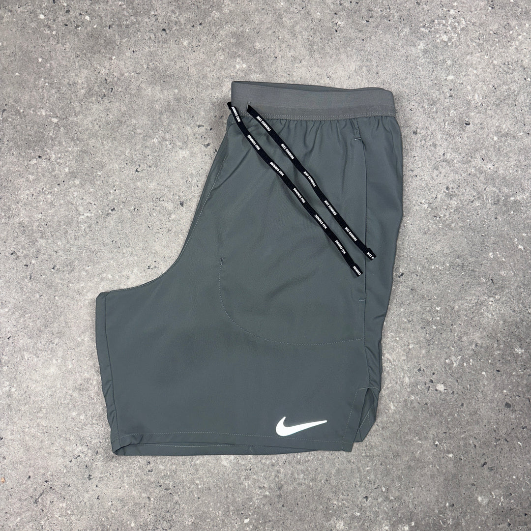 Nike 7” Flex Stride Shorts Grey