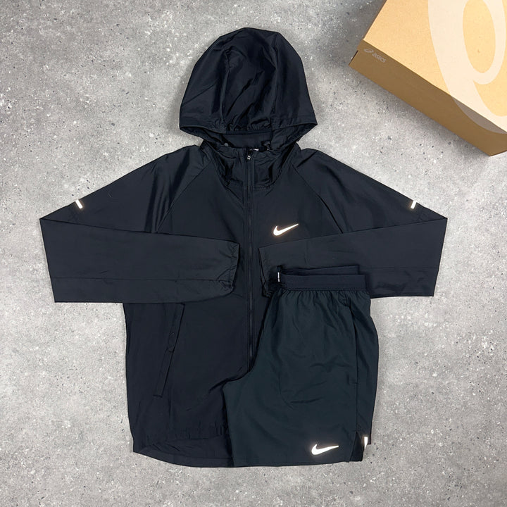 Nike Repel Windbreaker Jacket & Nike Flex Stride 7” Short Set Black
