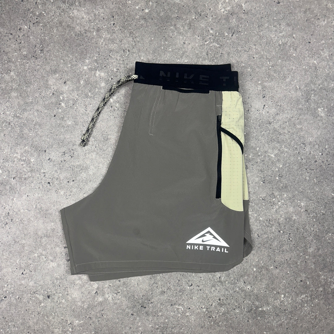 Nike Trail 5” Flex Shorts Olive Aura