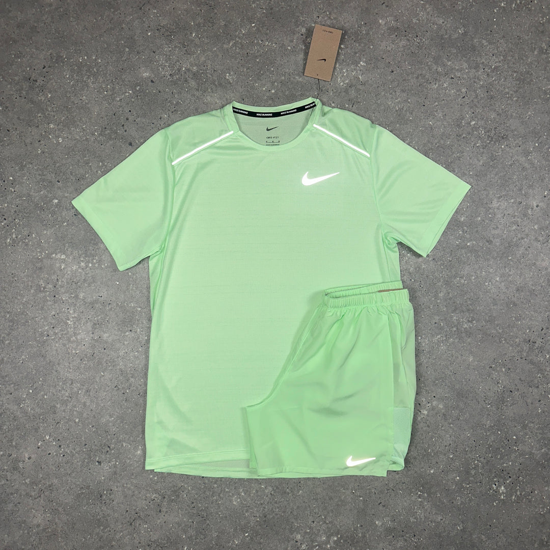 Nike Miler T-Shirt & Nike Challenger 7" Shorts Set Vapour Green