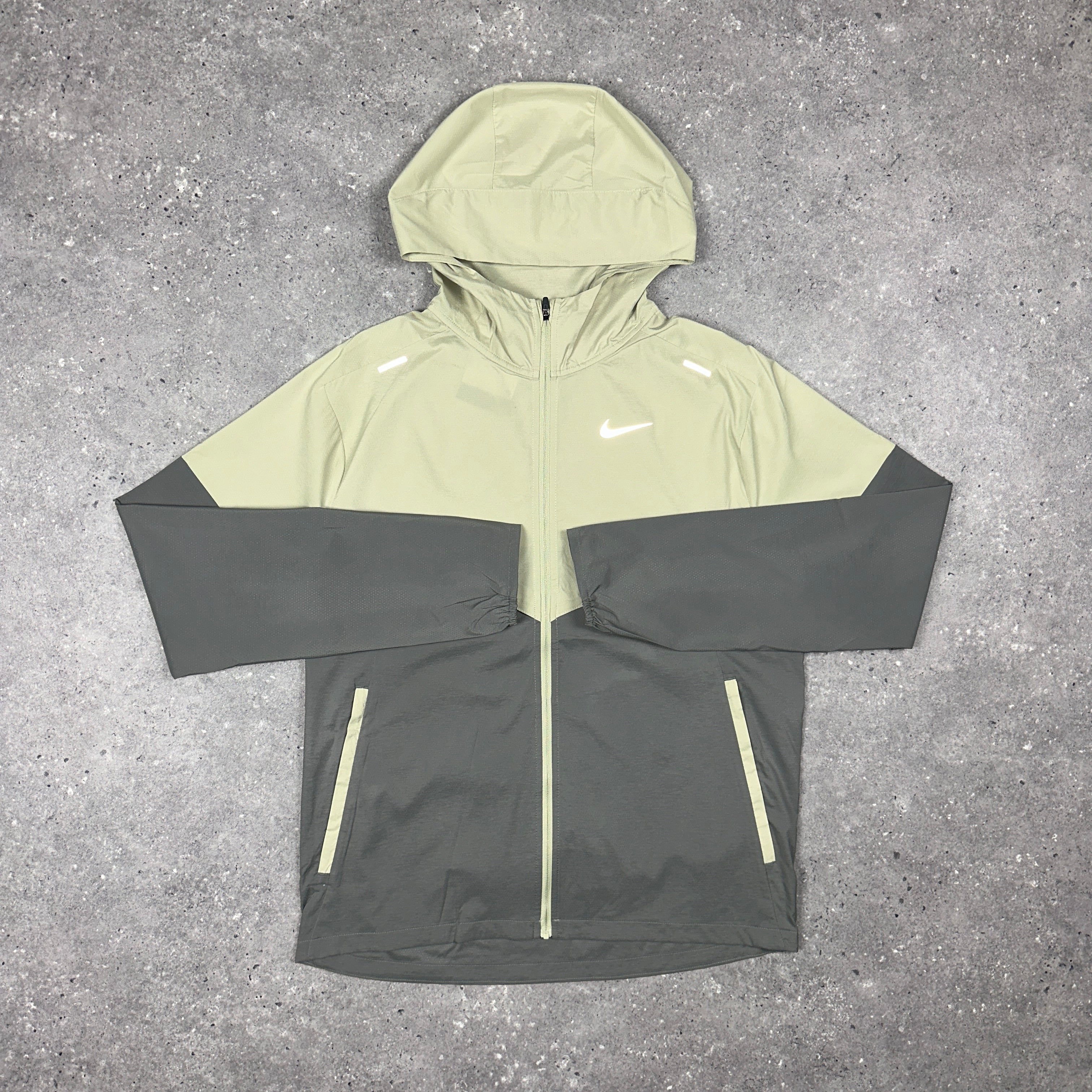 olive nike windbreaker