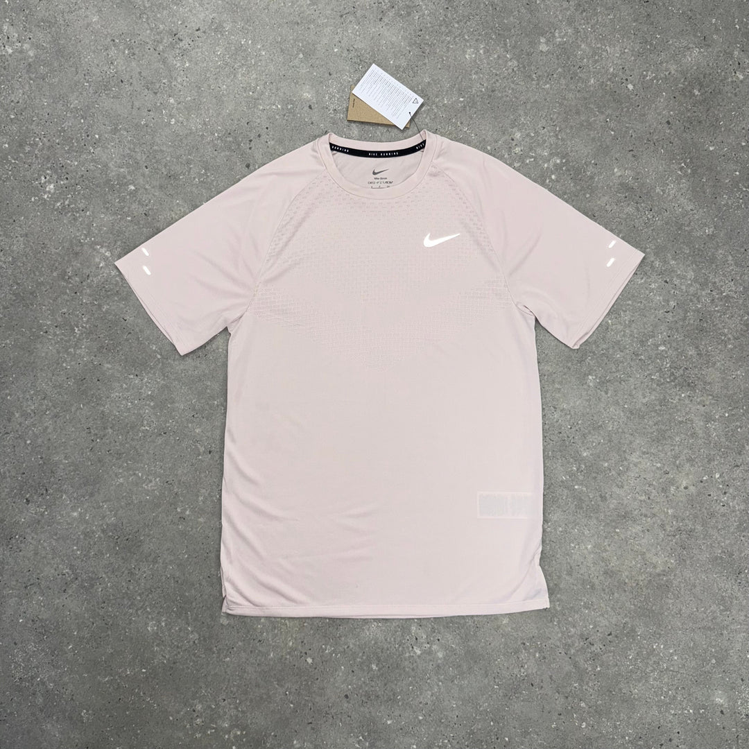 NIKE ADV STRIDE T-SHIRT - PINK FOAM