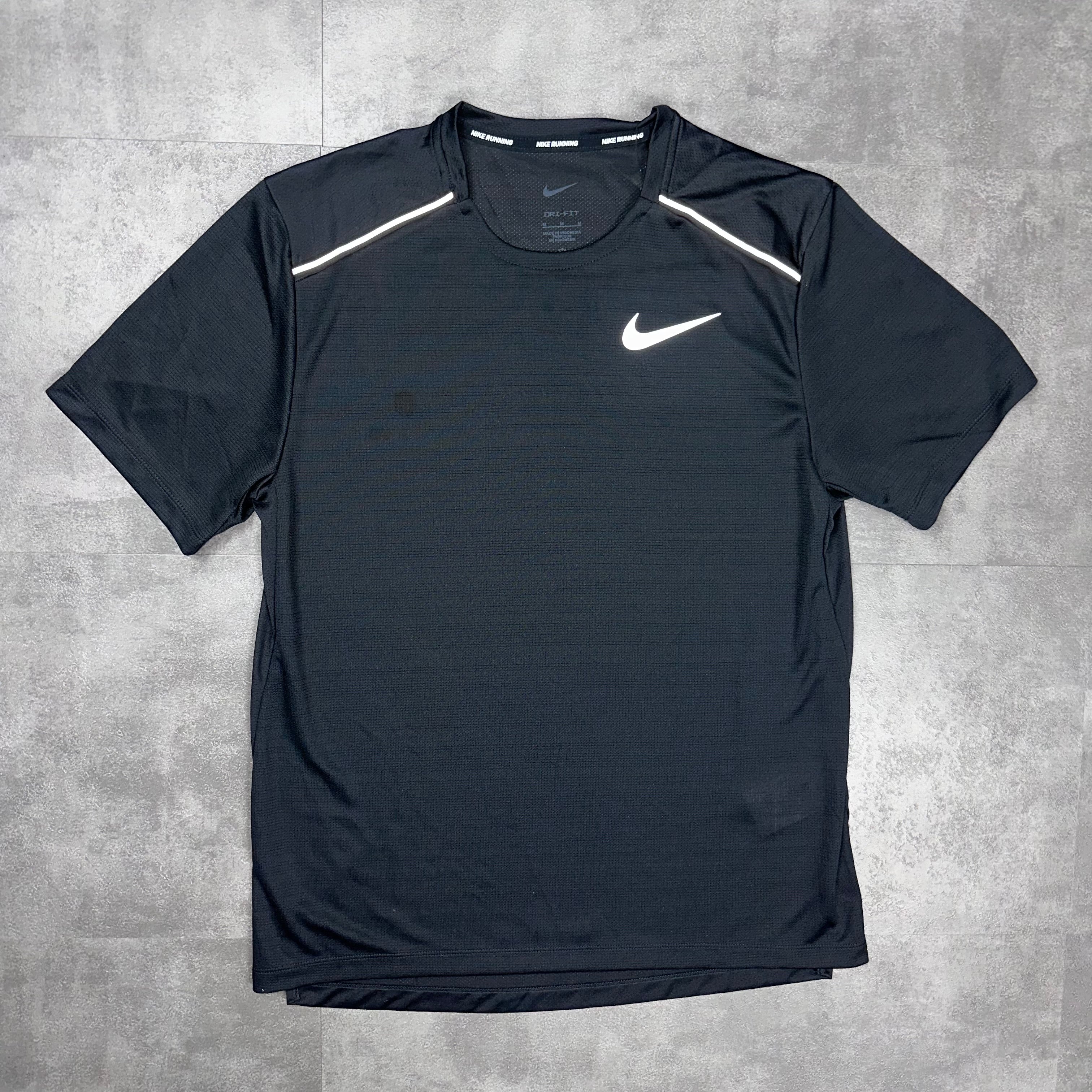 Nike running miler t-shirt in black hotsell