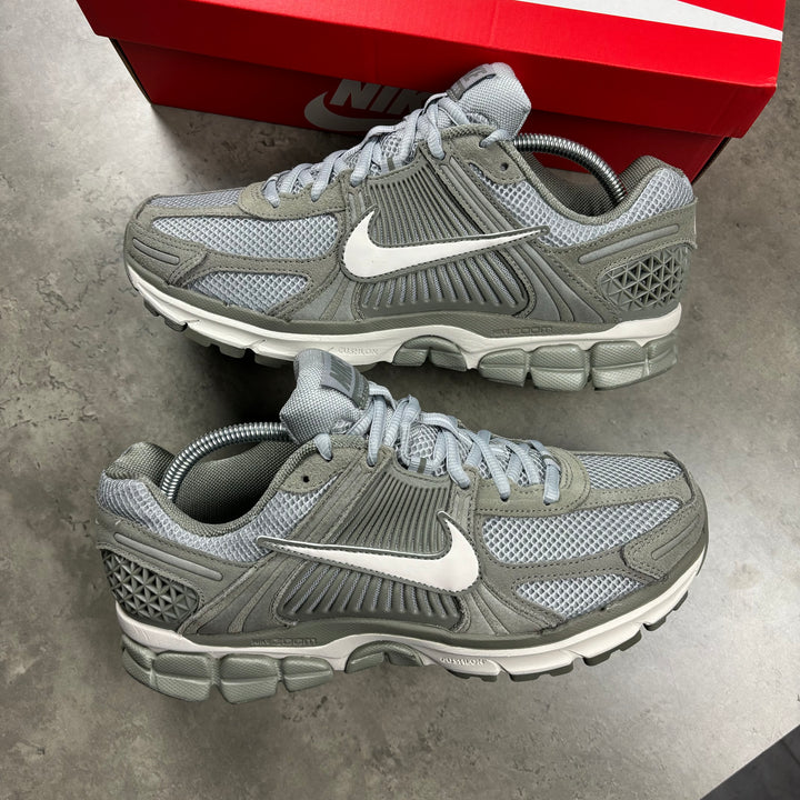 Nike Zoom Vomero 5 Trainers "Dark Phantom"