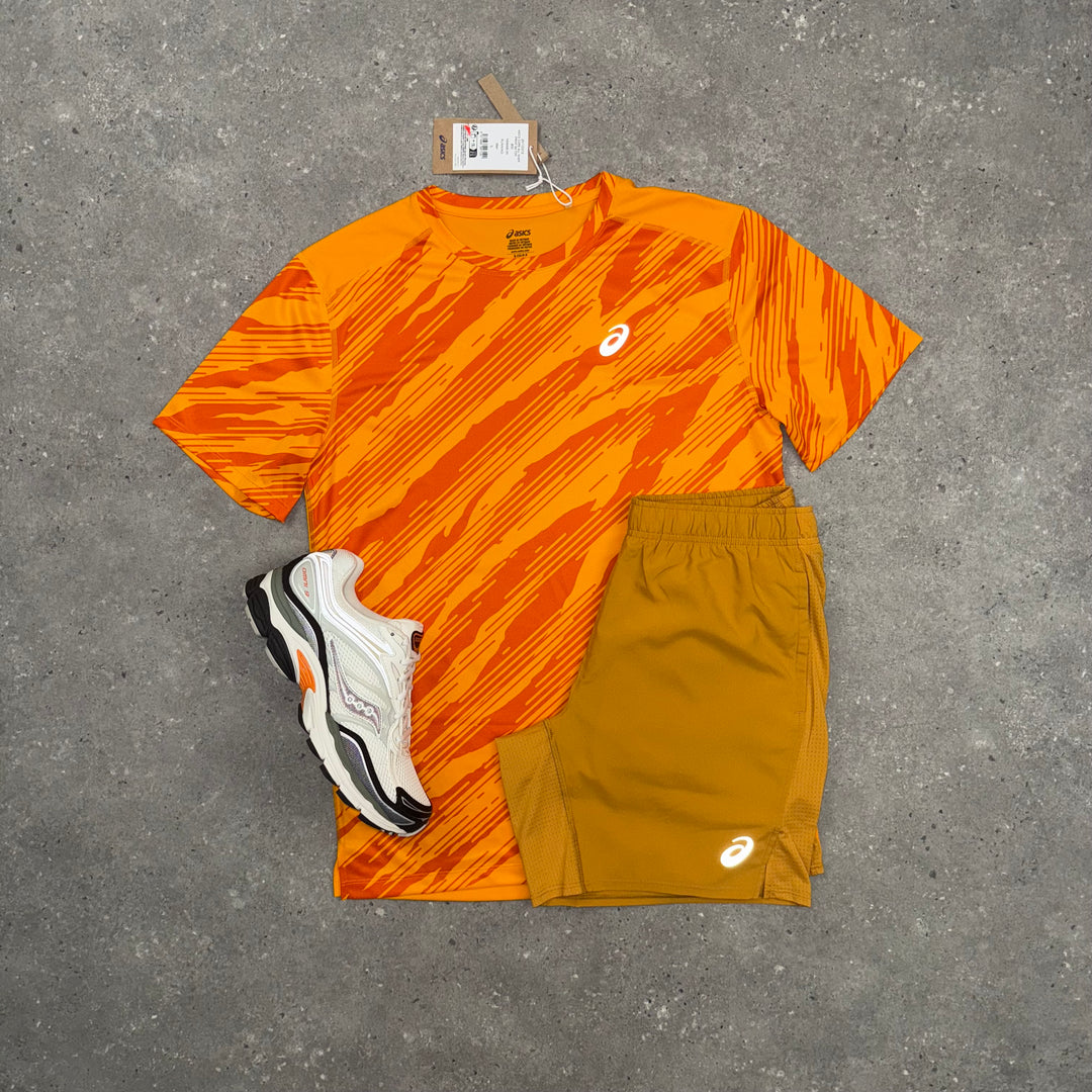ASICS ALL OVER T-SHIRT & SHORTS SET YAMABUKI / SANDSTORM