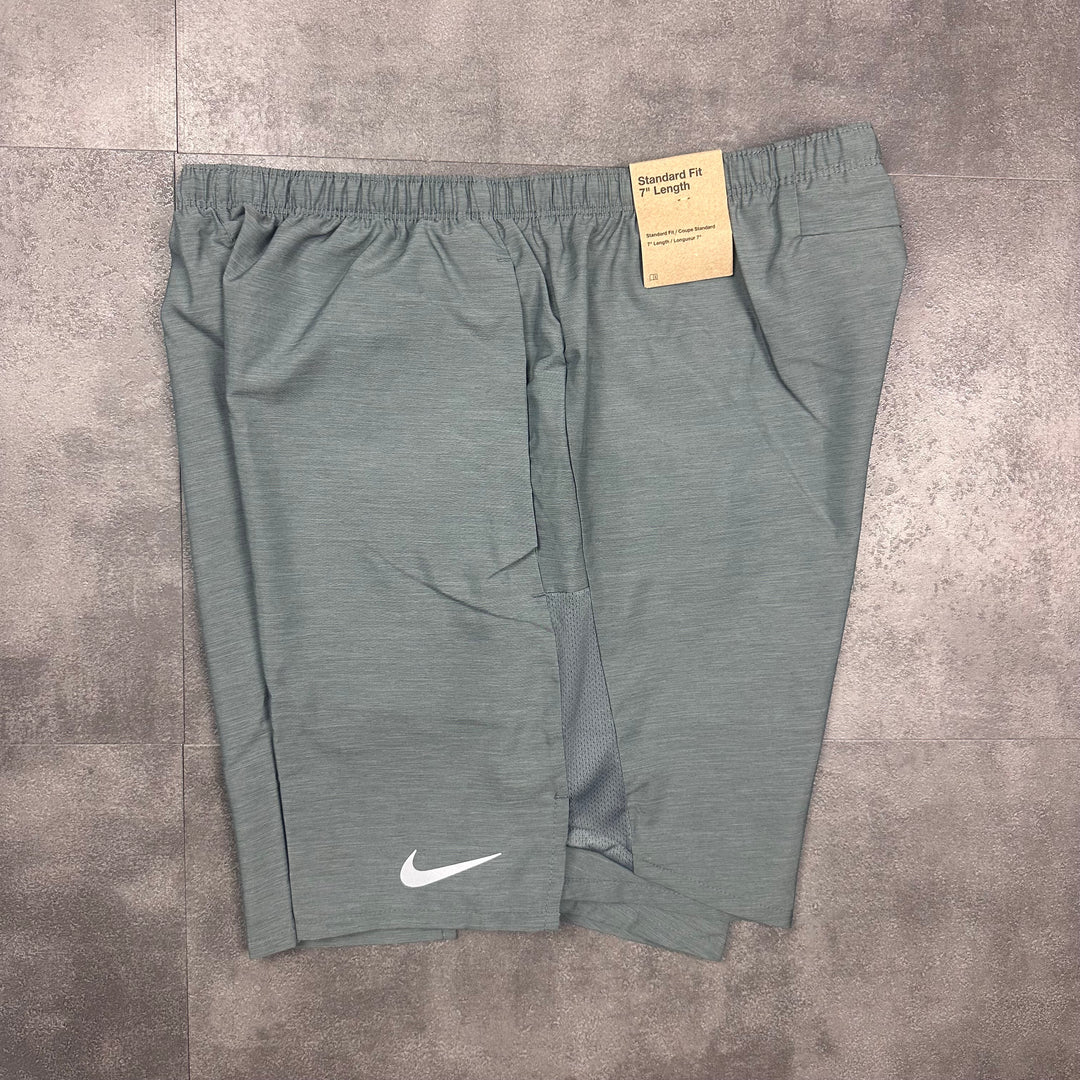 Nike 7" Challenger Shorts Grey