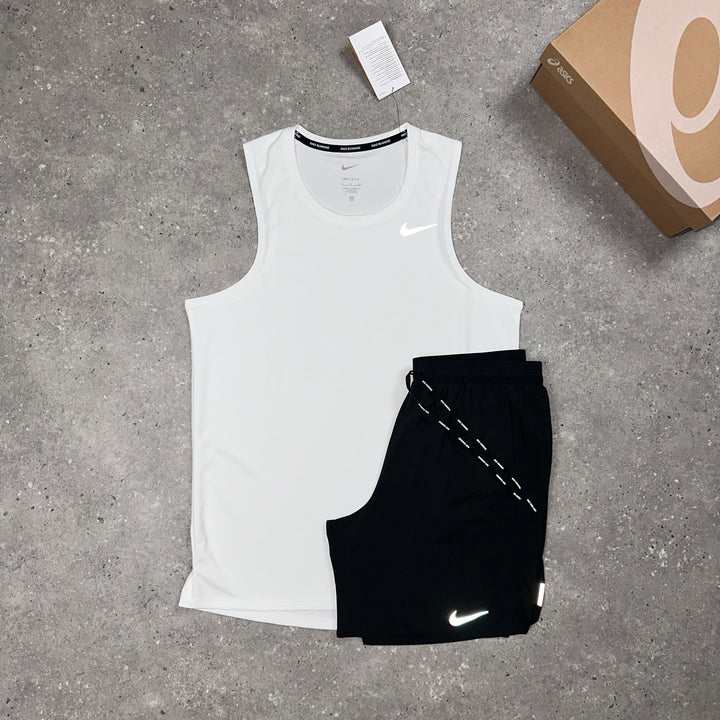 Nike Miler Vest White & Nike 7"Flex Stride Shorts Black Set