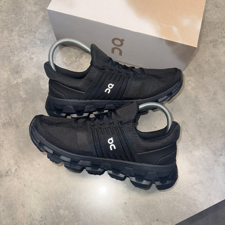 On Running Cloudswift 3.0 Triple Black