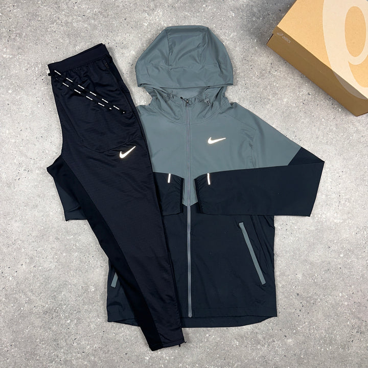 Nike UV Windbrunner Jacket Black/Grey & Nike Phenom Bottoms Black Set