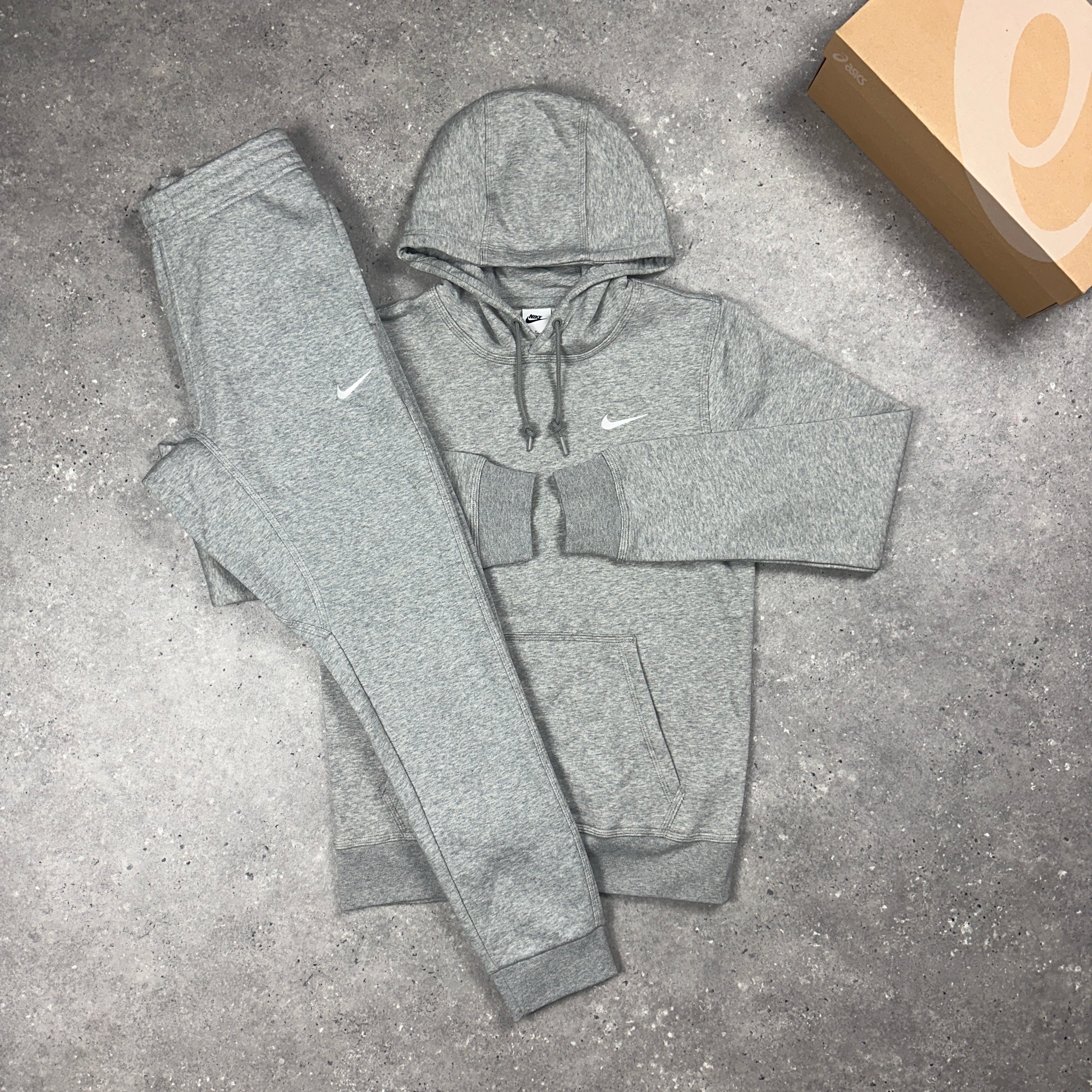 new grey nike tracksuit
