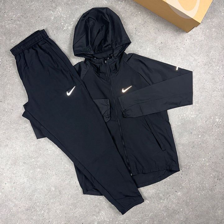 Nike Repel Windbreaker Jacket & Nike Dri-Fit Bottoms Set Black