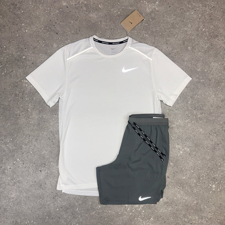 Nike Miler T-Shirt White & Nike Flex 7” Shorts Grey Set