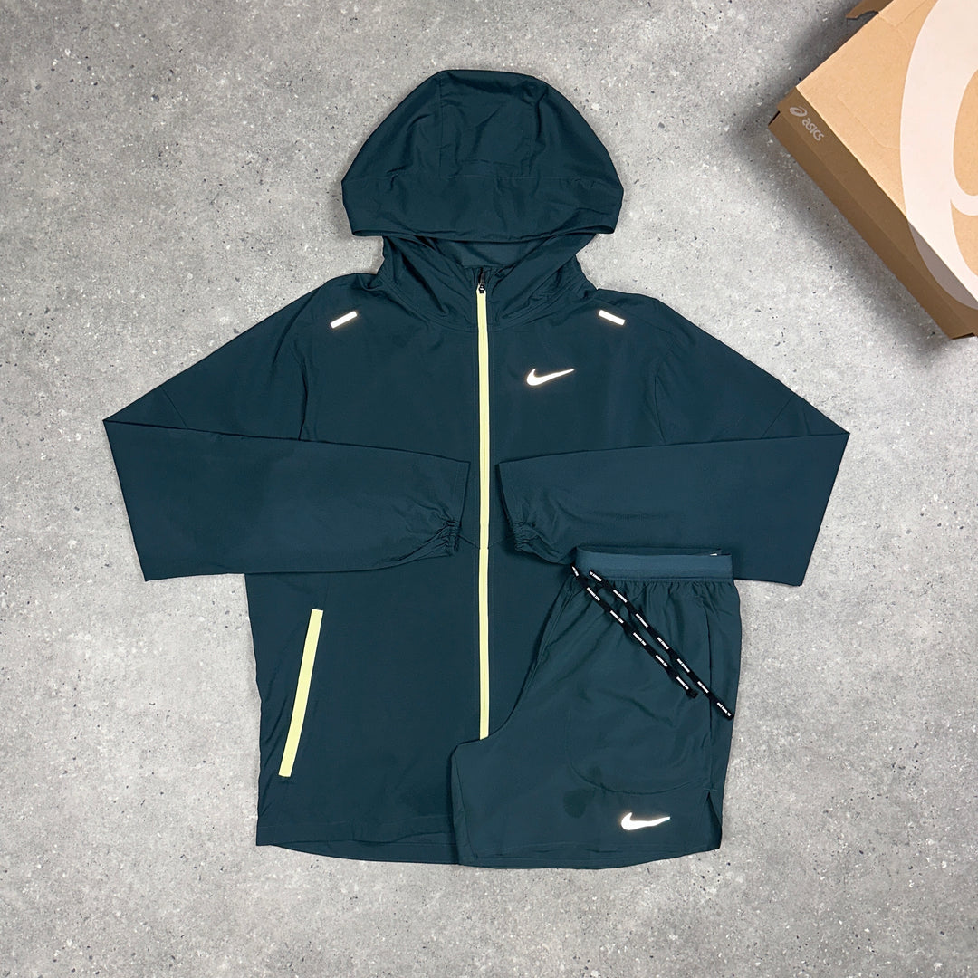 Nike UV Windbreaker Jacket Deep Jungle