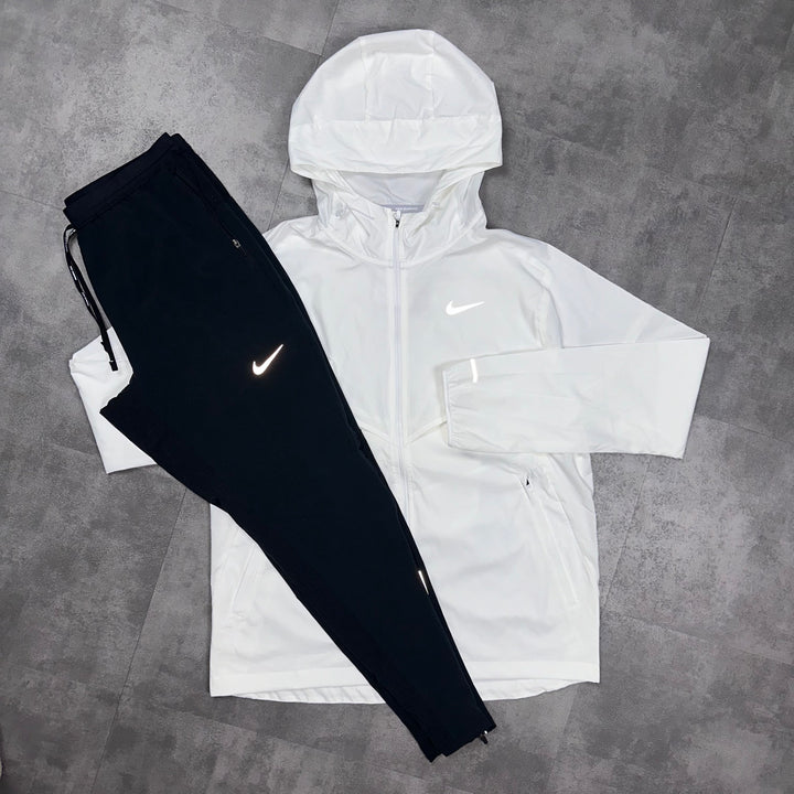 Nike UV Windbreaker White & Nike Phenom Bottoms Black Set