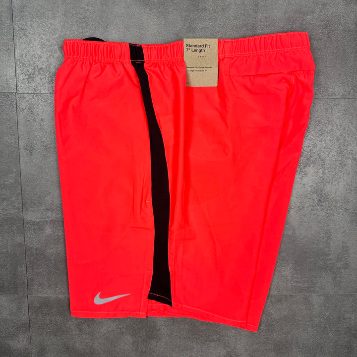 Nike 7" Challenger Shorts Crimson Red