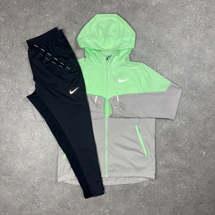 Nike UV Windbreaker Vapour Green & Nike Phenom Bottoms Black Set