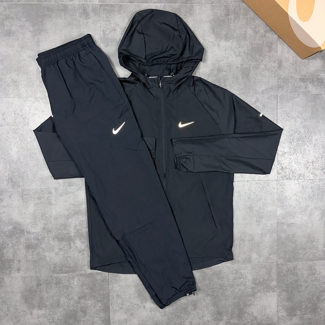 Nike Repel Windbreaker Jacket & Nike Dri-Fit Bottoms Set Black