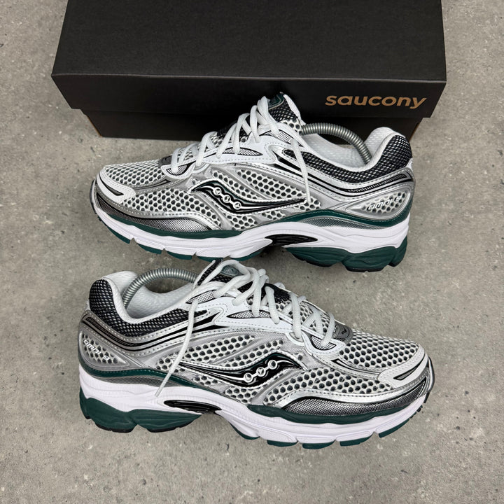 SAUCONY OMNI PRO GRID 9 - WHITE / PINE GREEN