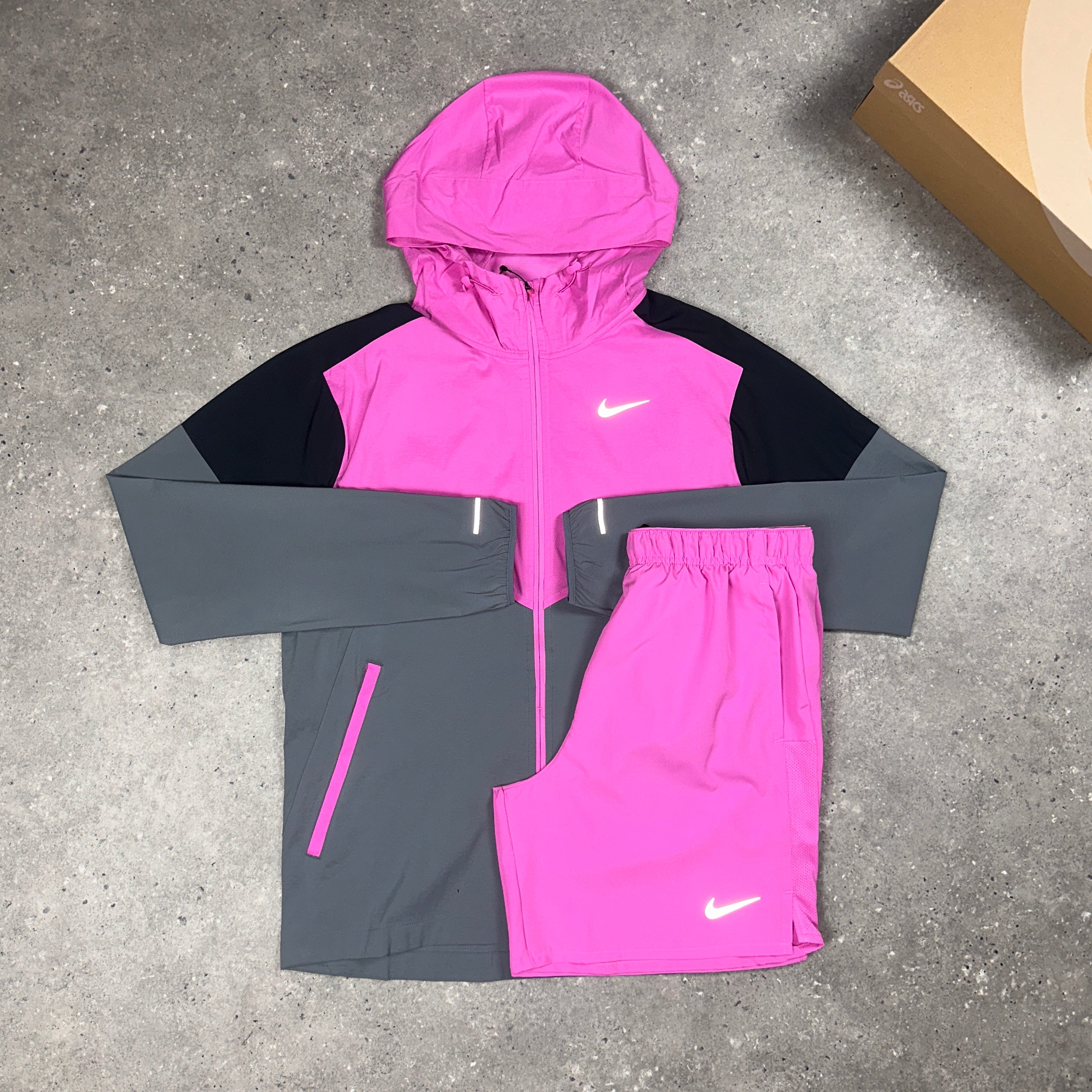 black and pink nike shorts