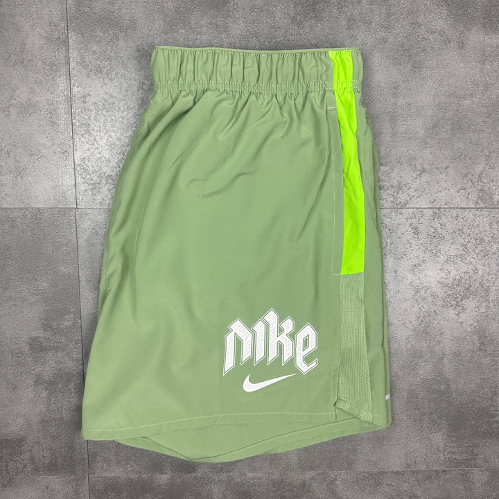 Nike Run Division Challenger 5” Shorts Green