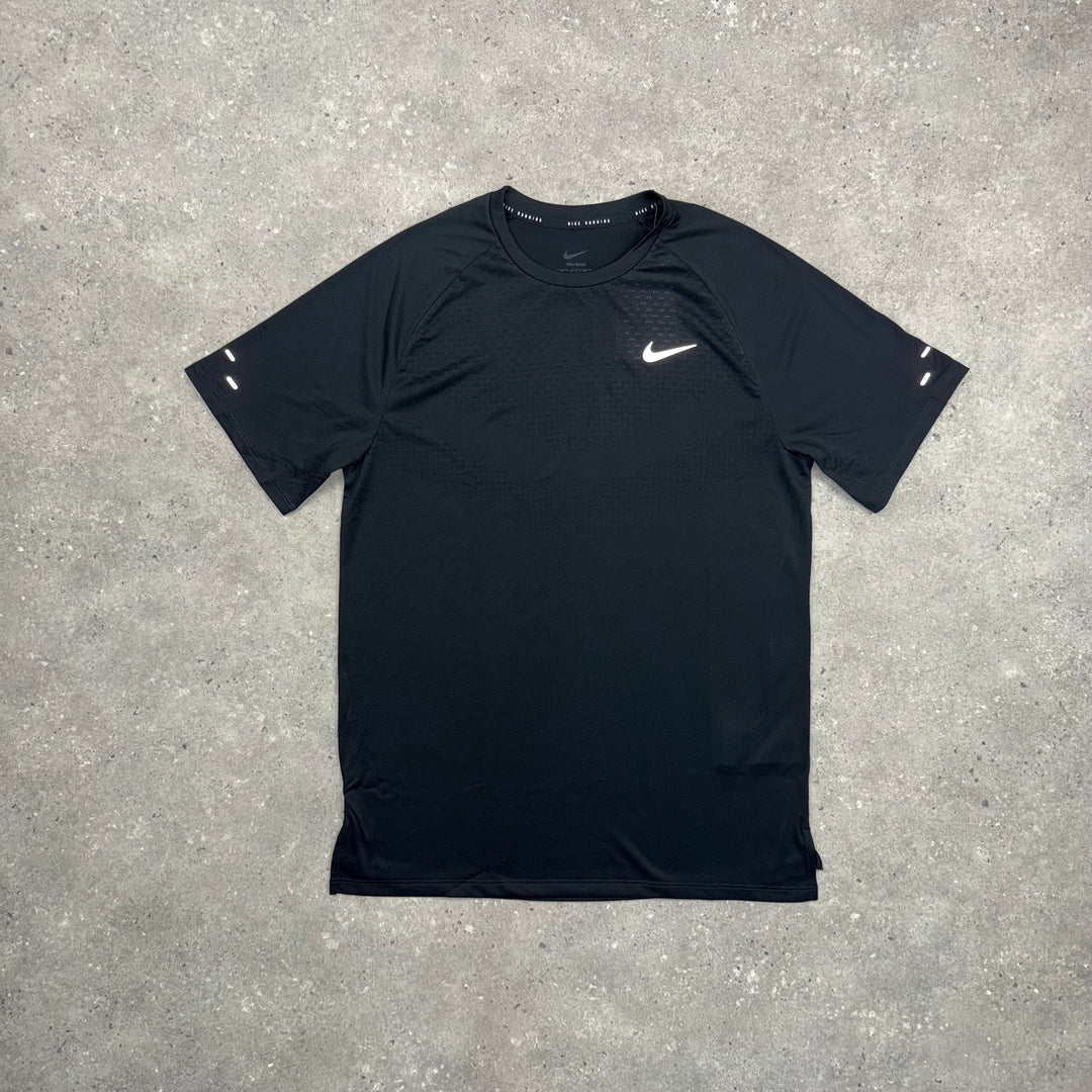 NIKE REPEL WINDRUNNER, T-SHIRT & STRIDE BOTTOMS 3 PIECE SET - BLACK