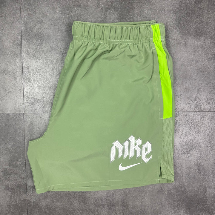 Nike Run Division Challenger 5” Shorts Green