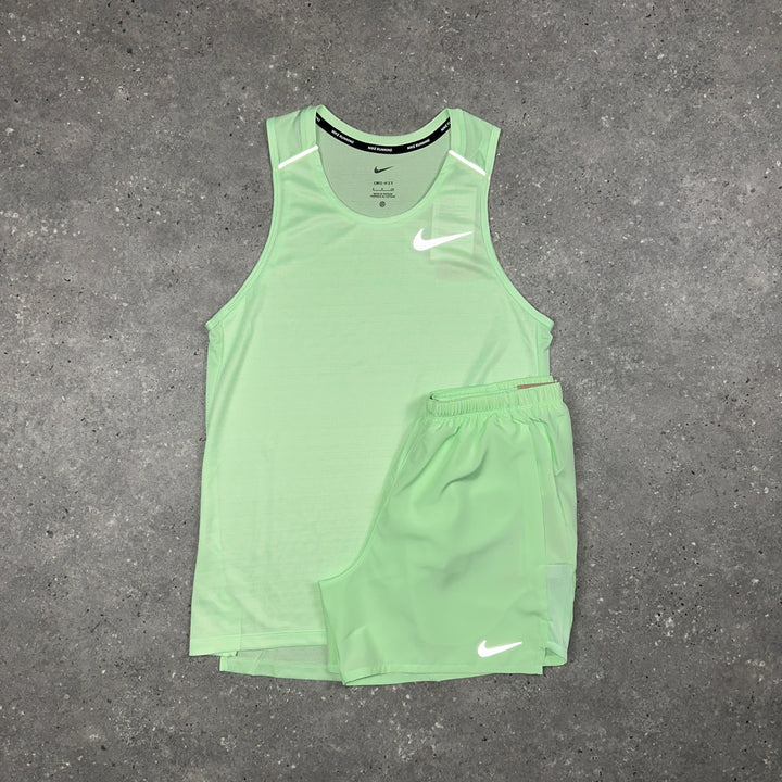 Nike Miler Vest Vapour Green & Nike 5” Challenger Shorts Vapour Green Set