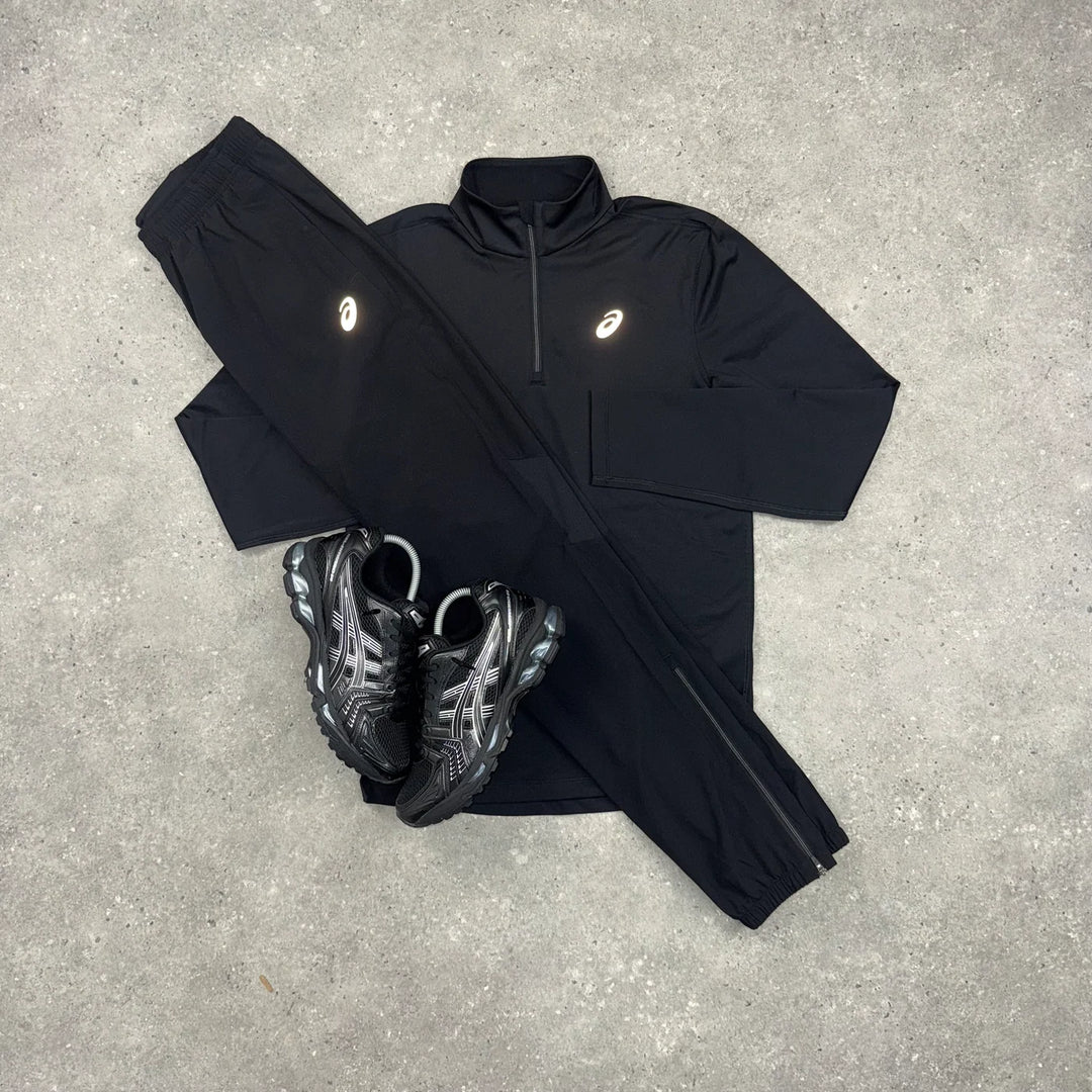 ASICS PERFORMANCE 1/4 ZIP TOP & CORE WOVEN PANT SET - BLACK